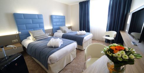 hotel room image
