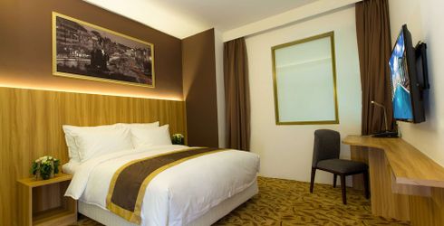 hotel room image