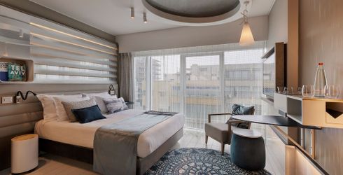 hotel room image