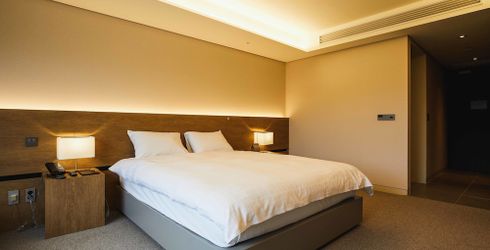 hotel room image