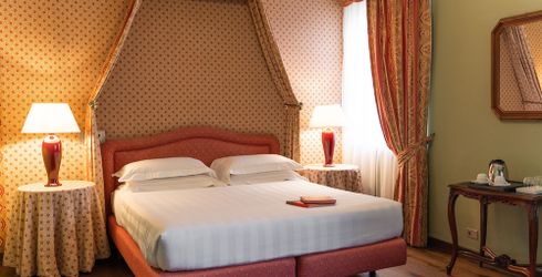 hotel room image