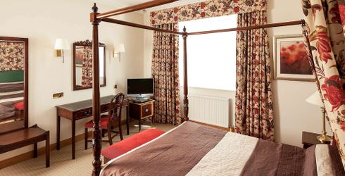 hotel room image