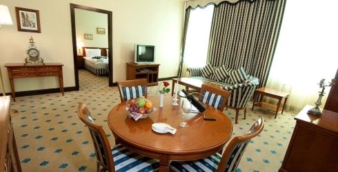 hotel room image