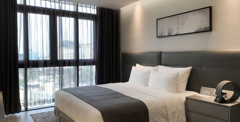 hotel room image