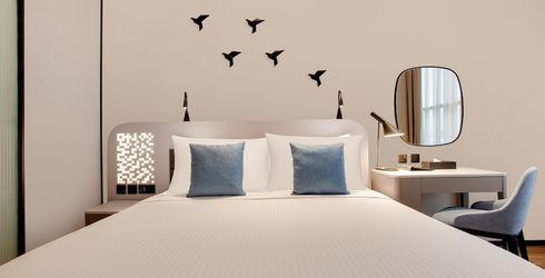 hotel room image