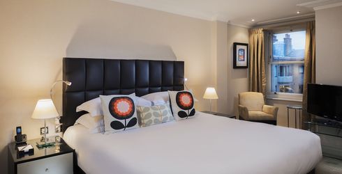 hotel room image