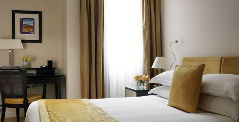 hotel room image
