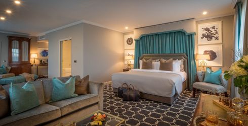 hotel room image