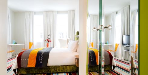 hotel room image