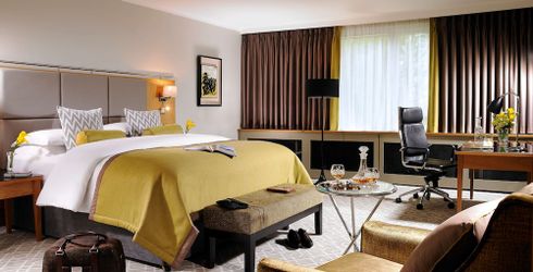 hotel room image