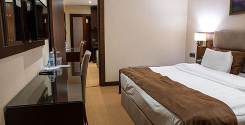 hotel room image