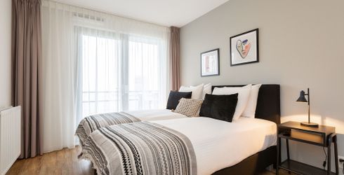 hotel room image