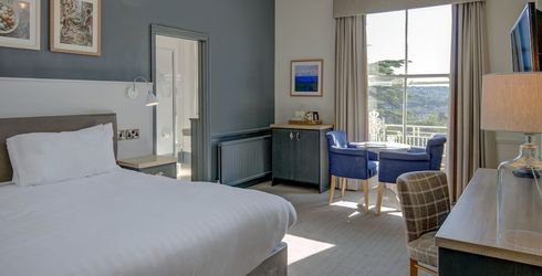 hotel room image