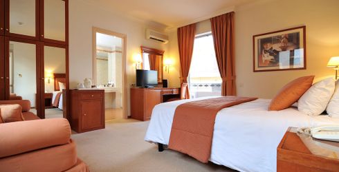hotel room image