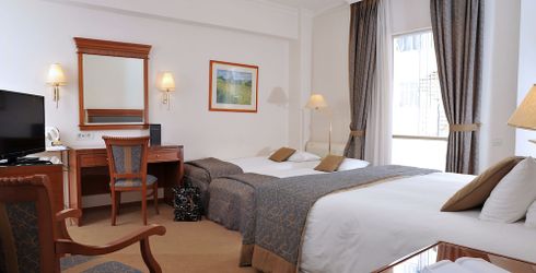 hotel room image
