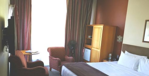 hotel room image