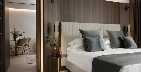 hotel room image