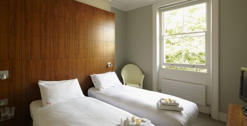 hotel room image