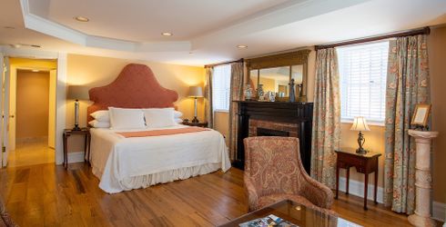 hotel room image