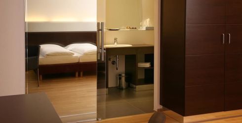 hotel room image