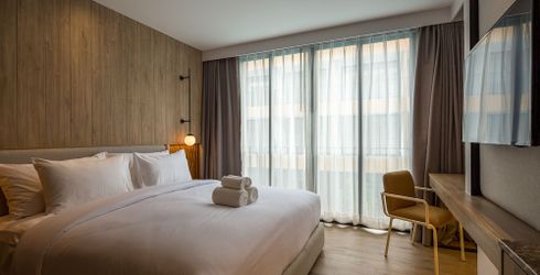 hotel room image