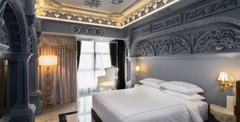 hotel room image