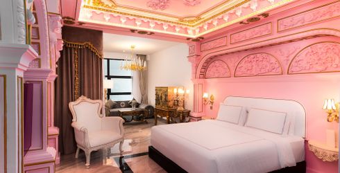 hotel room image