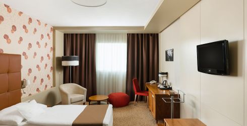 hotel room image