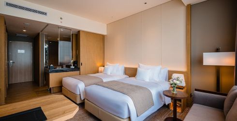 hotel room image