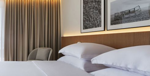 hotel room image