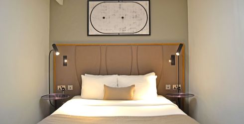 hotel room image