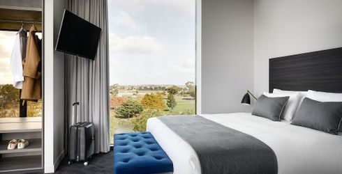 hotel room image