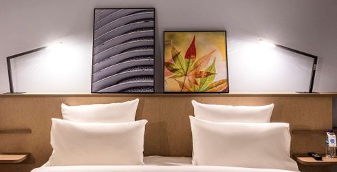 hotel room image