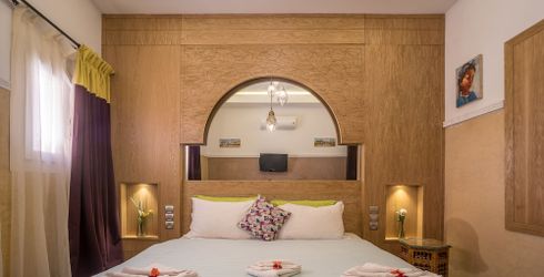 hotel room image