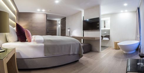 hotel room image