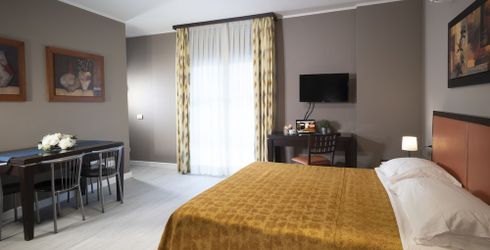hotel room image