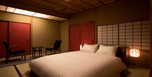 hotel room image