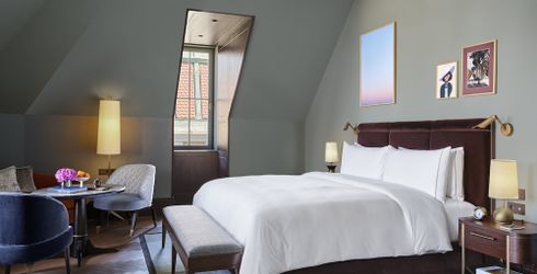 hotel room image