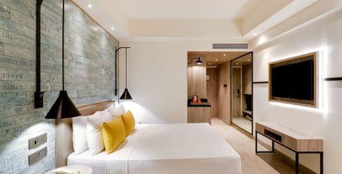 hotel room image