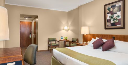 hotel room image