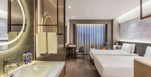 hotel room image