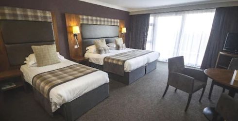 hotel room image