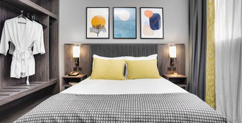 hotel room image