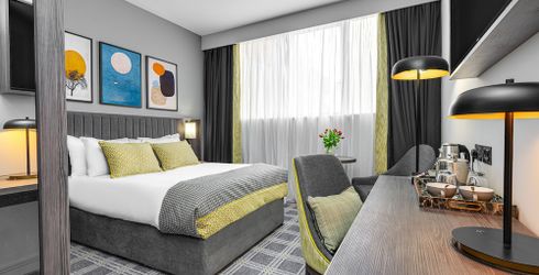hotel room image