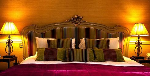 hotel room image
