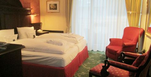 hotel room image