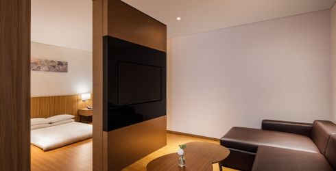 hotel room image