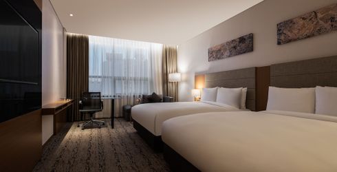 hotel room image