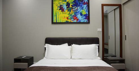 hotel room image