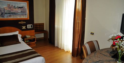 hotel room image